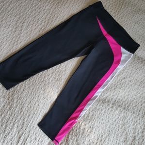 Fabletics Workout Leggings Capris Tights M